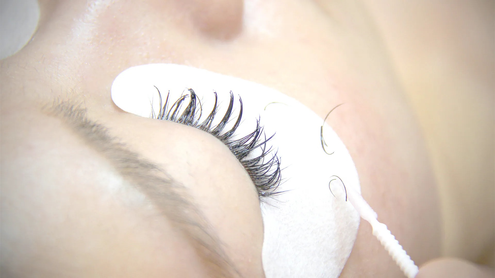 睫毛卸除 1 睫毛卸除